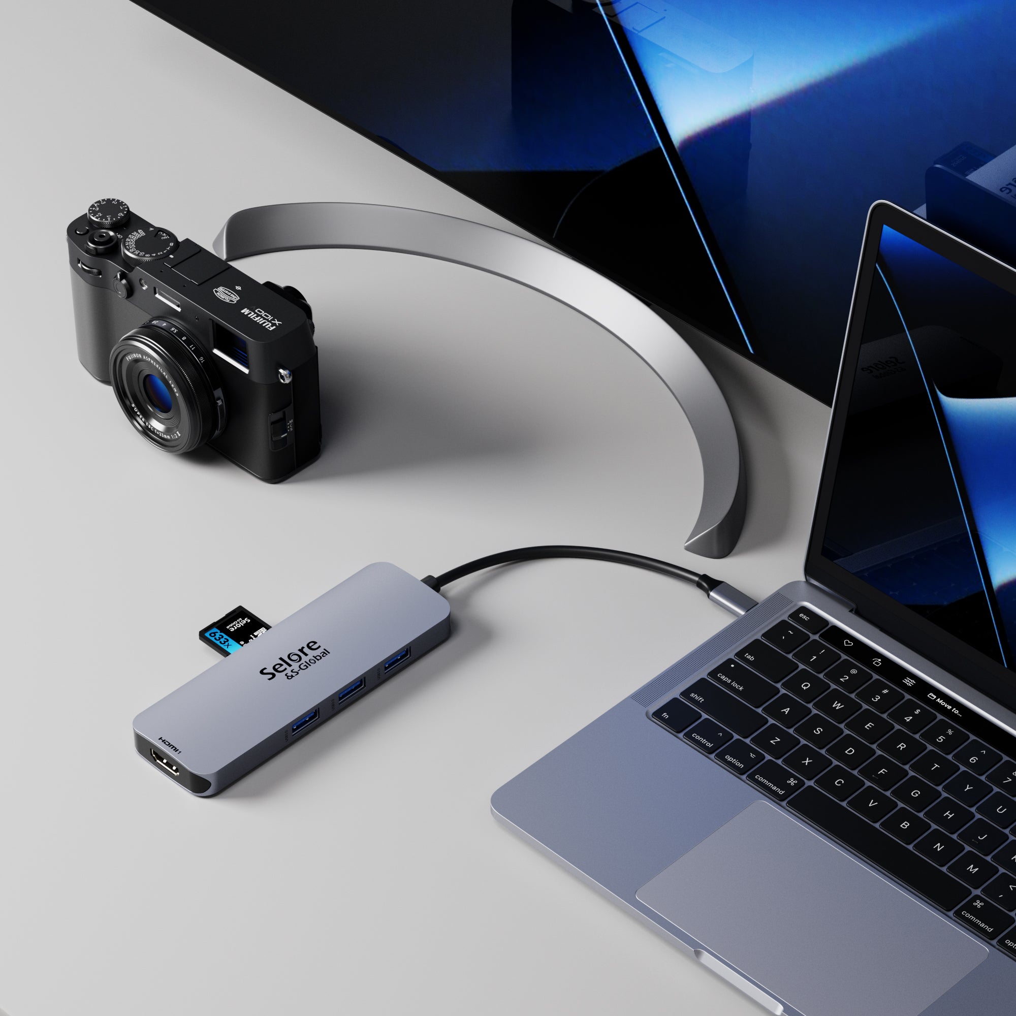 Selore&S-Global USB-C Docking Station 7-in-1 which have 3 USB 3.0 ports